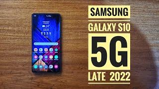 Samsung galaxy s10 5g in late 2022 | full review.