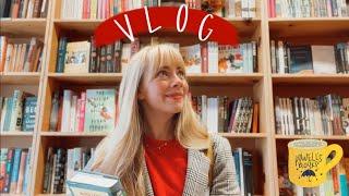 Book shopping, exploring the city, & reading     a cozy Portland weekend vlog