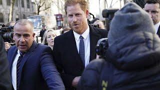 Prinz Harry überraschend bei Gerichtstermin in London