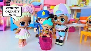 THE POLICE WILL FIGURE OUT WHO'S WHO! Dolls LOL surprise funny cartoons kindergarten Darinelka