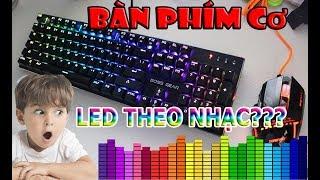 Thử LED của bàn phím cơ BossGear DarkBlade RGB + Keycap Crystal đen