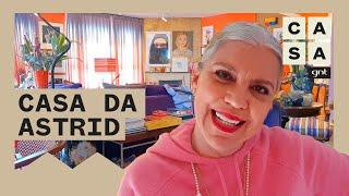 ASTRID FONTENELLE abre as portas de seu apartamento SUPERCOLORIDO e cheio de história | Pode Entrar