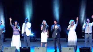 Heritage Singers / "I Bowed On My Knees And Cried Holy" (Live from Prague)