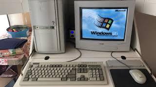 Old computer boot up Windows 95