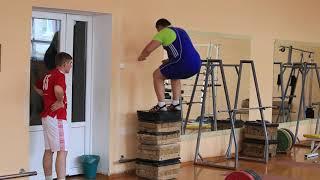 Насколько высоко может прыгнуть Андрей Арямнов?