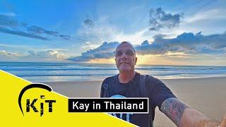 Bauruinen und Müll am Bang Niang Beach, Khao Lak Thailand