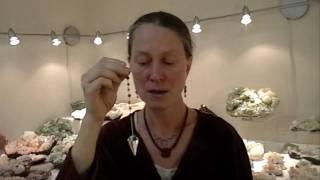 Quartz Crystal Pendulum - How to use a pendulum