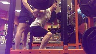 Teen Bodybuilding/Aesthetics. Leg Day for Pro Fitness model! Heavy squats!