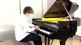 Antonio Alessandri (Piano) plays Claude Debussy Estampes.