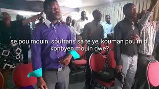 Lè Jézu mouri sou kalvè, bèl  adorasyon avèk/ Fr Edmond  amboise