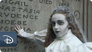 DIY Halloween: Haunted Mansion ‘Ghost Bride’ Makeup Tutorial
