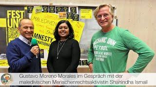 Gustavo Moreno Morales im Gespräch mit der maledivischen Menschenrechtsaktivistin Shahindha Ismail