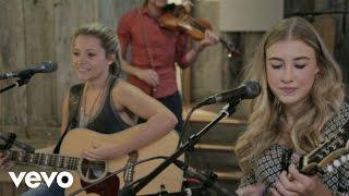 Maddie & Tae - Girl In A Country Song (Acoustic)