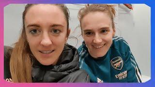 VLOG | Gym sessions, match day & Viv rocking the guitar  | Lisa Evans & Vivianne Miedema