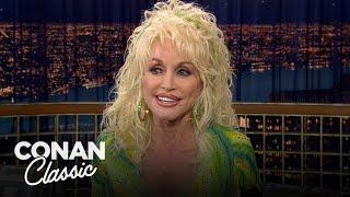 Dolly Parton Got Kicked Out Of A Hotel During Her First Trip To NYC | Late Night with Conan O’Brien