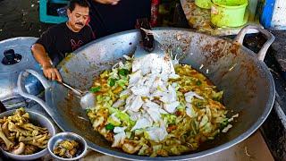 LARIS PUOOLL! MENCICIPI KELEZATAN KRENGSENGAN KULIT AYAM PALING TERKENAL DI GRESIK - Warung Bang Aji