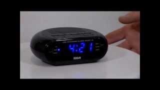 RCA RC207 Dual Alarm Clock Radio w/ Smartphone Charger