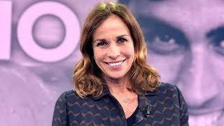 Cristina Parodi mostra il seno prima della diretta: la foto bollente diventa virale