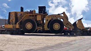 Moving the Three Largest Wheel Loaders 994K & 993K - Mercedes Trailers