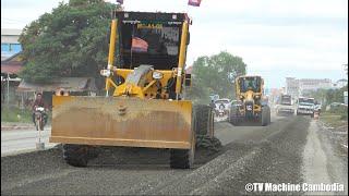 Liugong 4180D VS Matador MG17 Motor Grader Extreme Slope Grading Gravel on Road