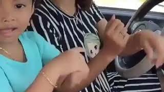 Viral janda satu anak goyang di mobil