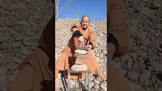 Kung Fu Monk Performing ｜Shaolin hard Qigong