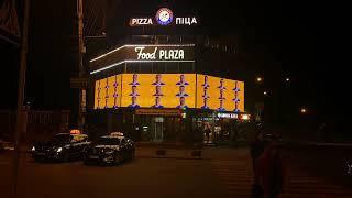 Реклама Fora, Евразия, Vbet на медіафасаді ТЦ Food Plaza