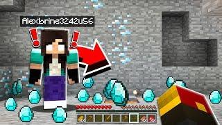 noob Girl finds fastest diamonds in Minecraft...