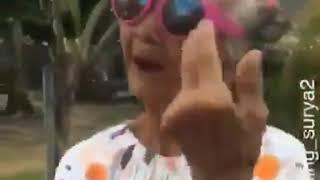 Tiktok nenek sange