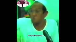 Momen ketika Abah Guru Sekumpul Membuka Gamis Beliau di Pengajian sore tahun 1998.(1)