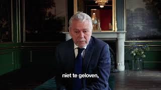 Hij wil dat je NIET gaat stemmen.