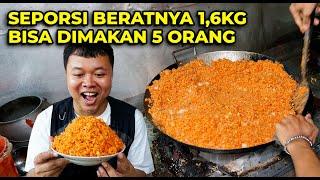 NASI GORENG UGAL-UGALAN 1 PORSI BERATNYA SAMPE 1,6KG BISA DIMAKAN 5 ORANG!