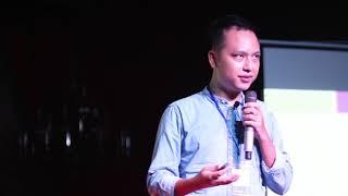 "Super Teacher" and the future of technological classrooms | Tu Pham | TEDxHoangMinhGiamSt