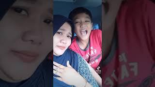 Tiktok Tik tok Seksi Sexy Tante Cantik Bareng Bocah Bar bar Gak ada akhlak