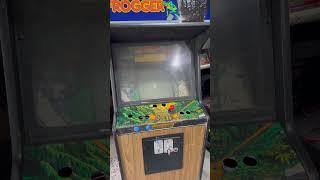 Frogger #arcade restoration progress update  scraping off old vinyl & prep for new woodgrain 🪵