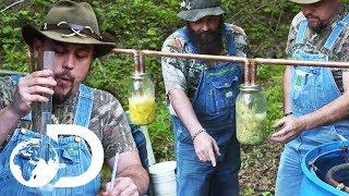Mike & Daniel Test Their New Moonshine Still | Moonshiners