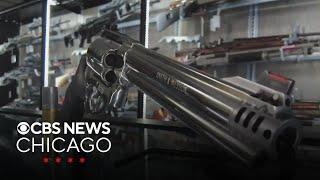 What factors define an assault weapon under the Illinois ban?