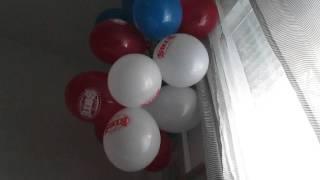 Explotando globos/Popping balloons with pins