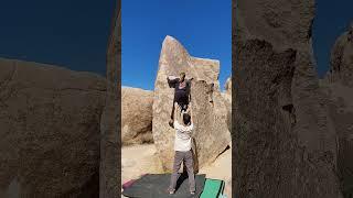 Joshua Tree Bouldering - Riff Raff (V0)