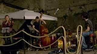 Lorenzo Tucci Trio -  Nutty (live Castello Arechi)