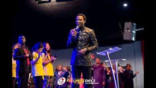 See how Apostle Michael Orokpo led Songs Of Praise At Mercy Conference 2022