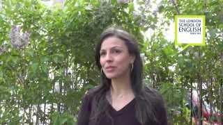 The London School of English student testimonials - Janaina AZEVEDO HENRIQUE Brazilian