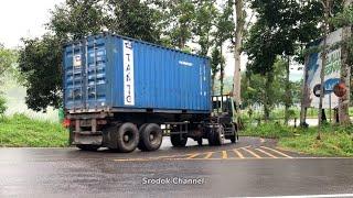 JALAN LICIN NEKAT TURUN DI TIKUNGAN LAHOR