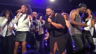 Killing me softly  Wyclef Jean (Fugees) duet with  singers Florence Francois and Precious Trace live