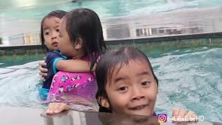 Sister Swimming at the Manhattan Hotel Swimming Pool | Lifia Niala Learn to Swim
