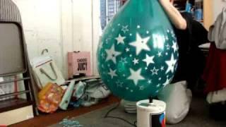 24" Qualatex Green Stars and Stars Balloon Electric Pump Inflation