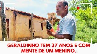 GERALDINHO COM 37 ANOS MORA SOZINHO E USA O MATO COM BANHEIRO.