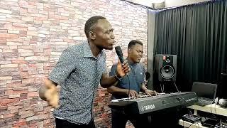 Nimedungwa sindano ya yesu by Henry the Band