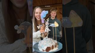 ICH finde IHN HEISS #hearmeoutcake #shortvideo #couple #freundin #kuchen #lustig #humor #freund