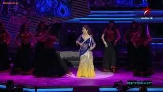 IIFA 2013   Madhuri Dixit performance HD